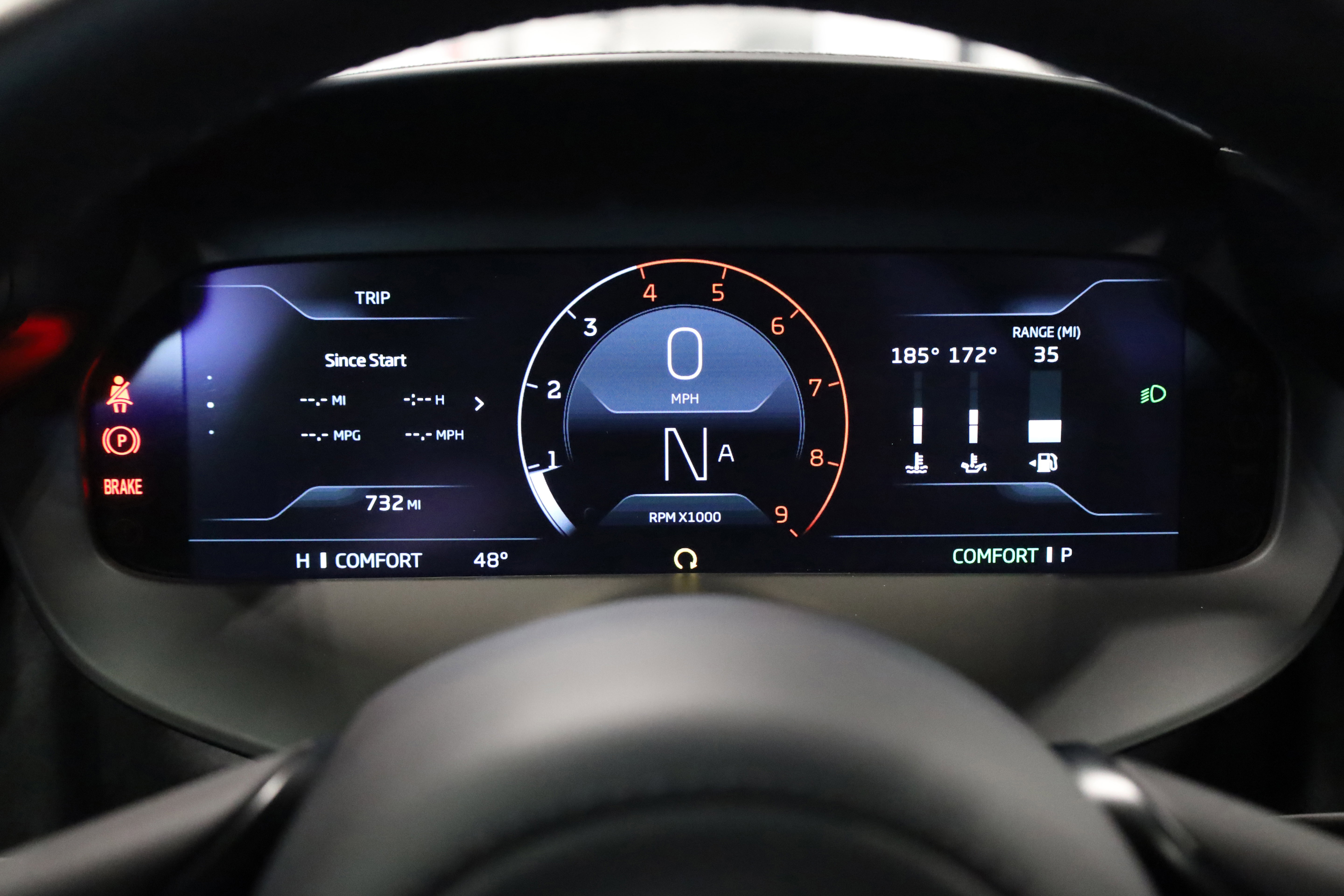 Used 2025 McLaren 750S image 21