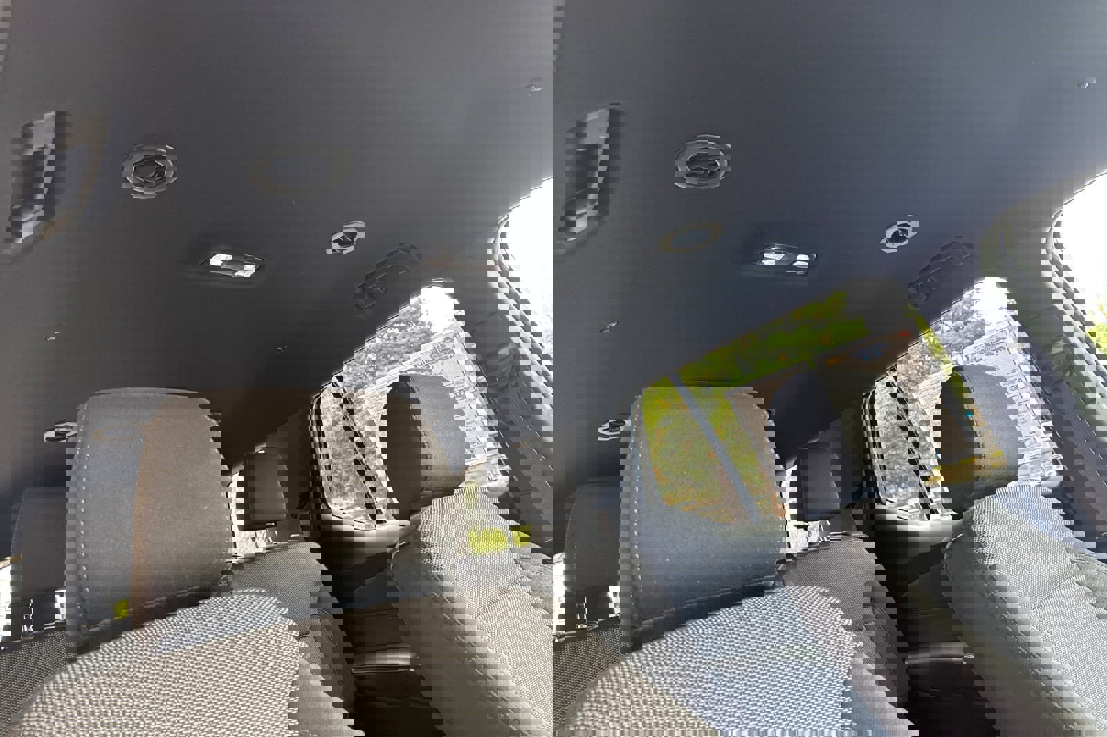 Used 2023 Chevrolet Traverse LT image 18