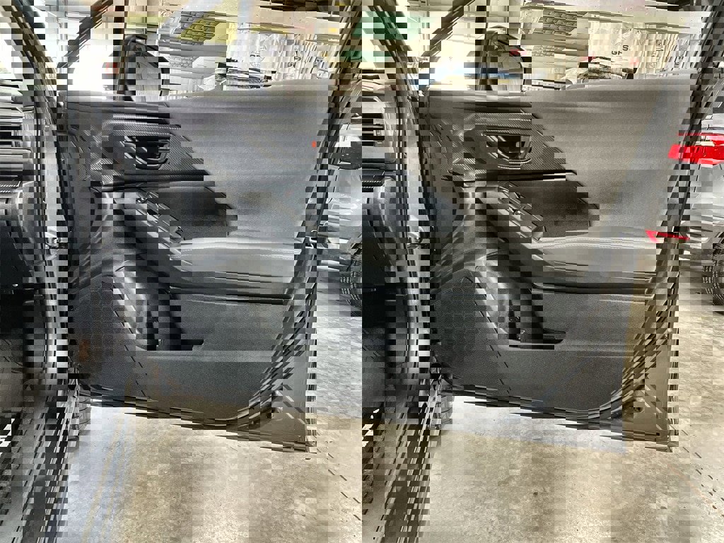 Used 2025 Subaru Crosstrek 2.0i Premium image 29