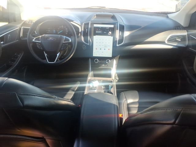 Used 2024 Ford Edge SEL w/ Convenience Package image 13