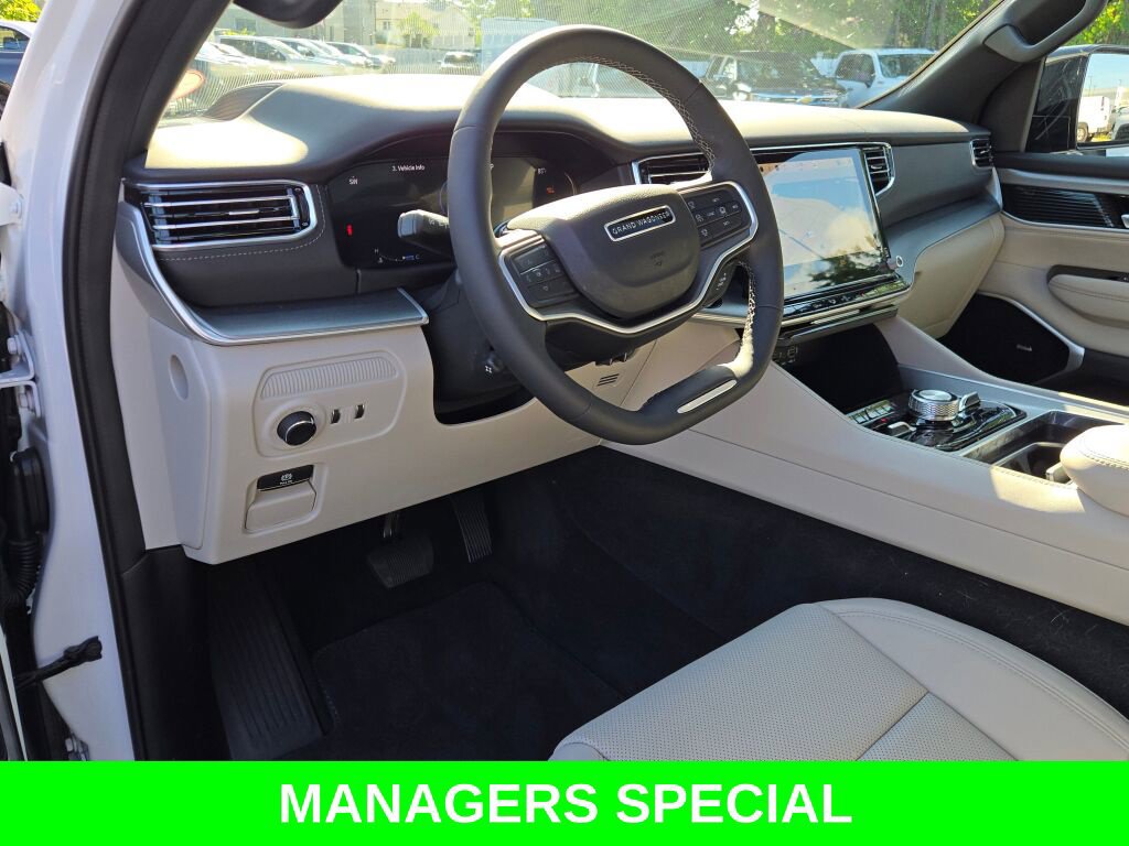 New 2026 Jeep Grand Wagoneer Limited AWD/4WD image 27
