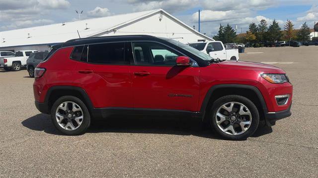 Used 2018 Jeep Compass Limited w/ Navigation Group AWD/4WD image 9