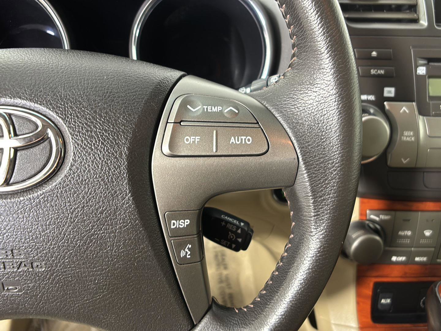 Used 2008 Toyota Highlander Limited AWD/4WD image 32