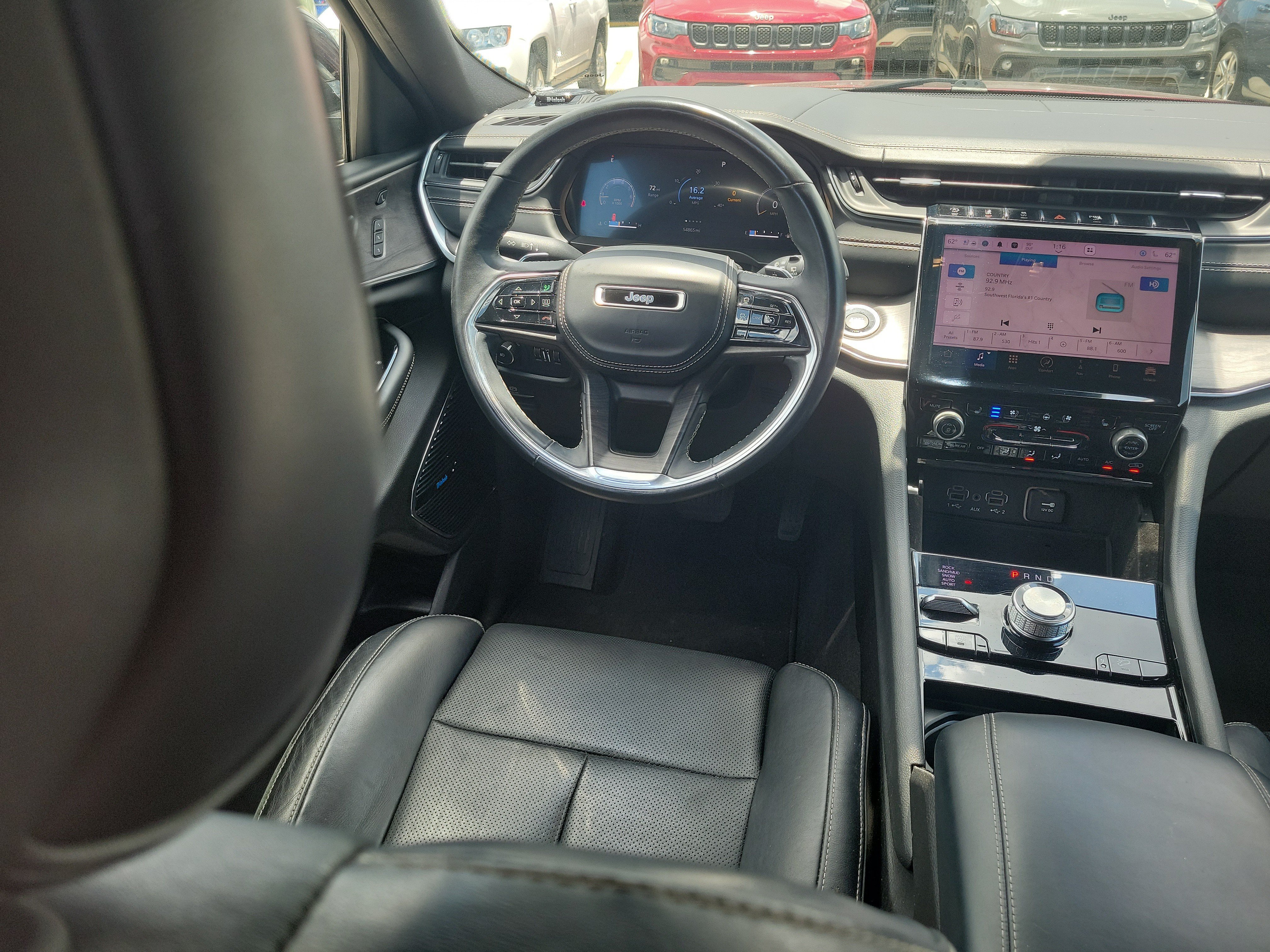 Used 2021 Jeep Grand Cherokee L Overland w/ Luxury Tech Group IV AWD/4WD image 16