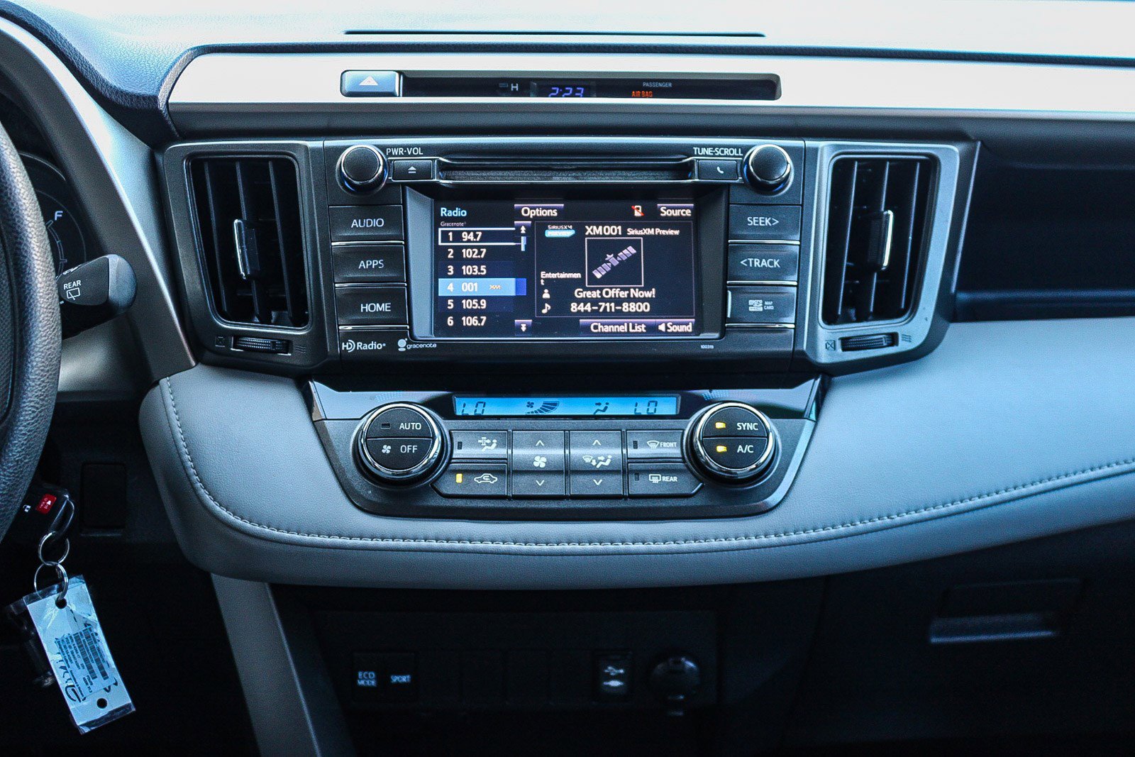 Used 2015 Toyota RAV4 XLE image 14