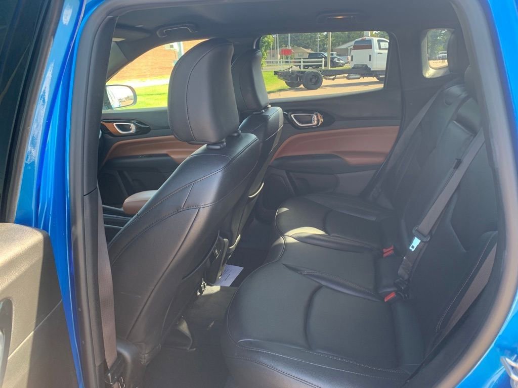 Used 2024 Jeep Compass Limited image 24