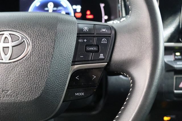 Used 2025 Toyota Camry SE FWD image 23