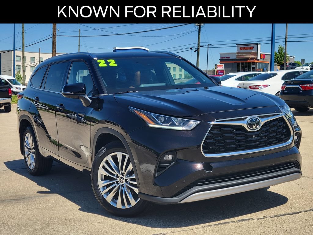 Used 2022 Toyota Highlander Platinum AWD/4WD image 32