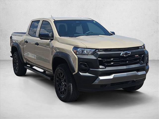 Used 2023 Chevrolet Colorado Trail Boss w/ Technology Package AWD/4WD video 4