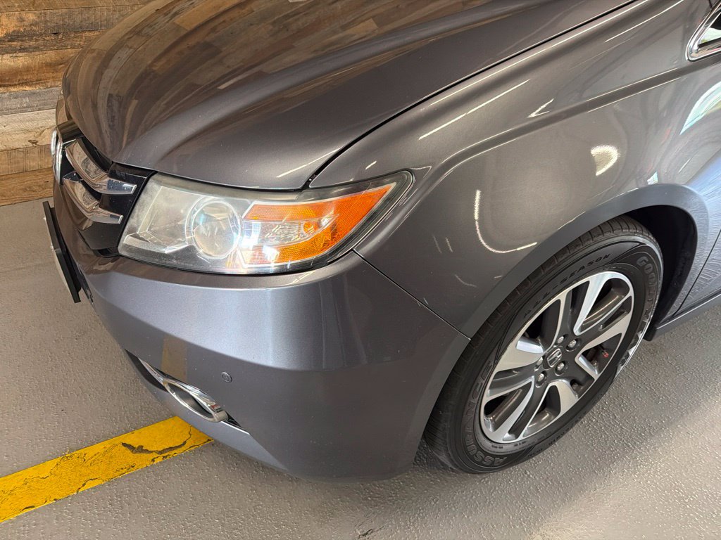 Used 2017 Honda Odyssey Touring image 3