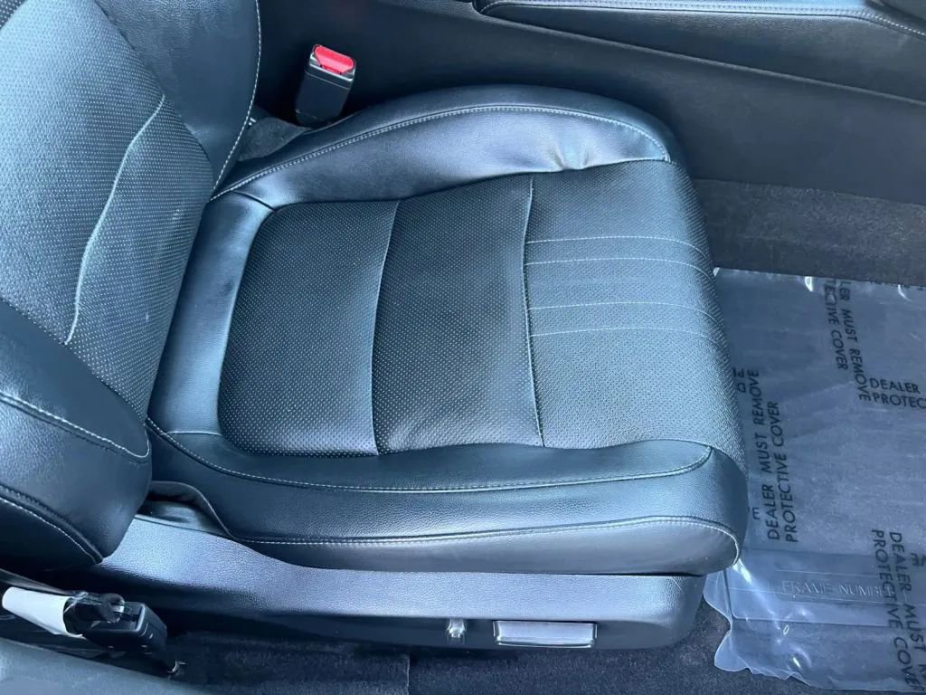 Used 2018 Honda Accord Touring image 14