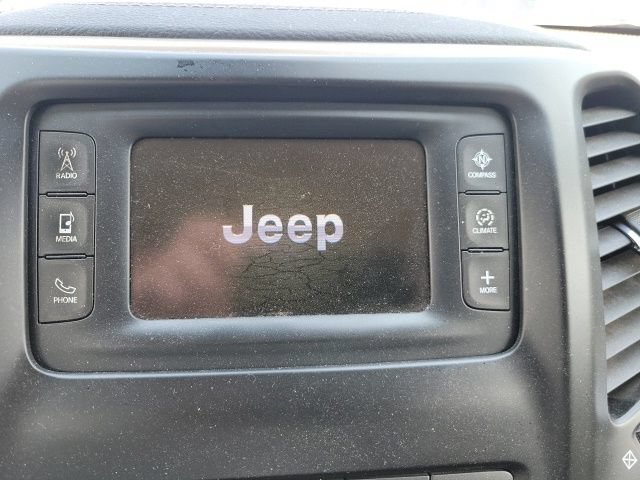 Used 2014 Jeep Cherokee Sport w/ Cold Weather Group AWD/4WD image 20