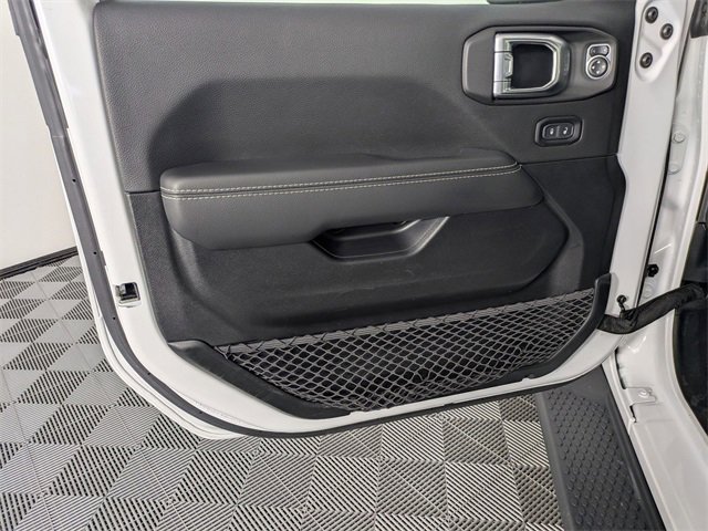 Used 2021 Jeep Wrangler Unlimited Sahara w/ Dual Top Group image 9