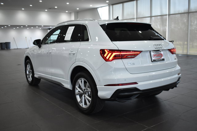 Used 2021 Audi Q3 2.0T Premium Plus w/ Premium Plus Package image 9