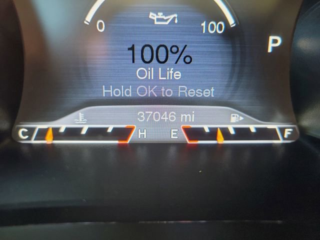 Used 2018 Jeep Cherokee Limited w/ Technology Group image 27