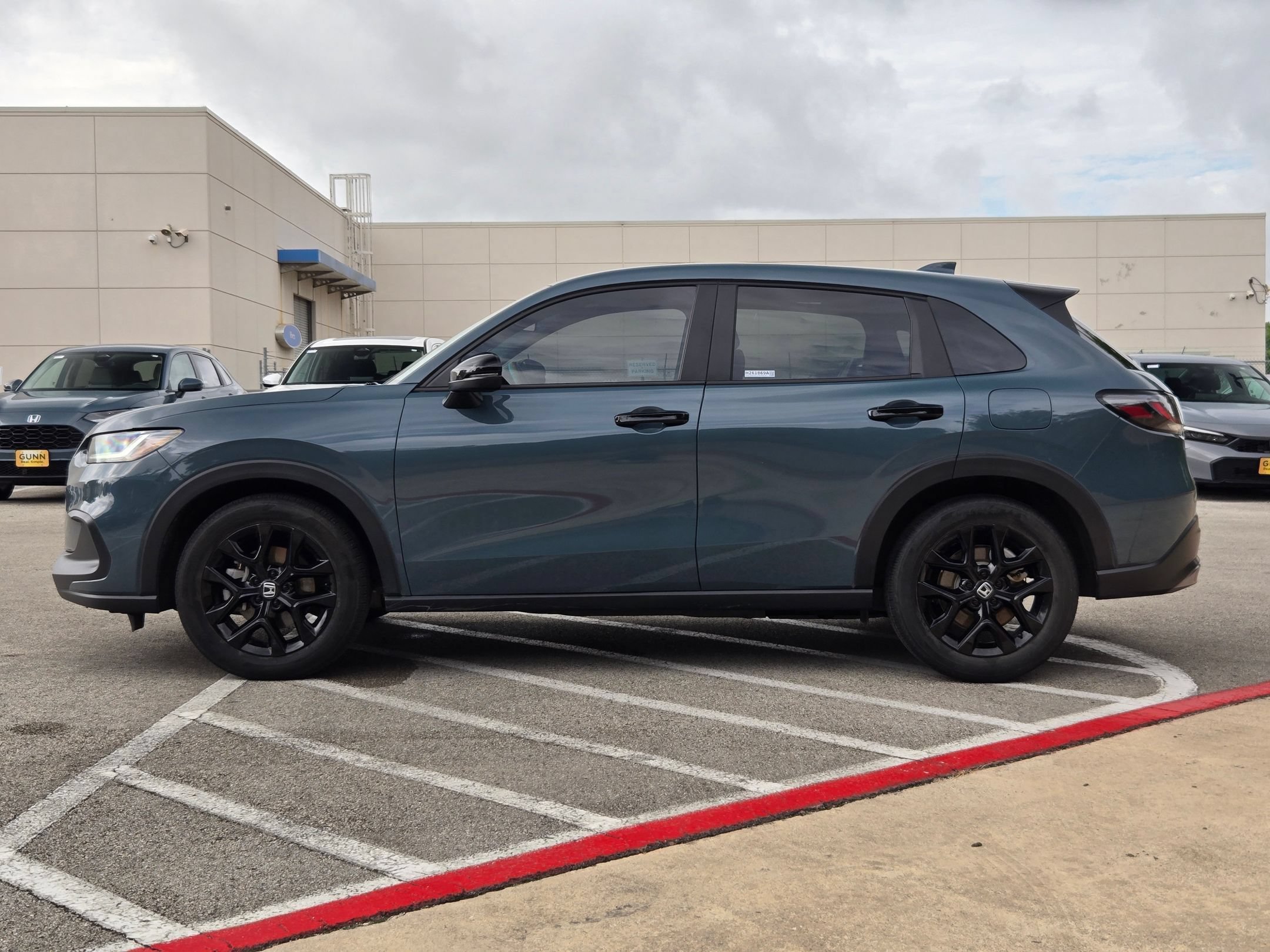 Used 2025 Honda HR-V Sport image 6