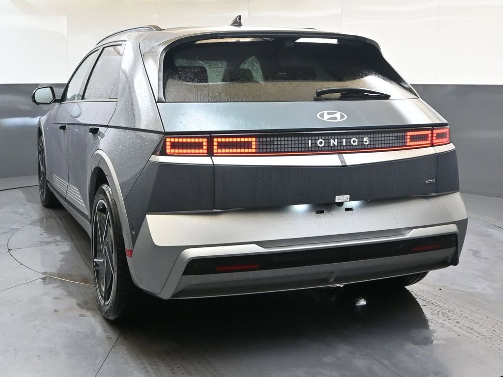 Used 2025 Hyundai Ioniq 5 Limited image 4