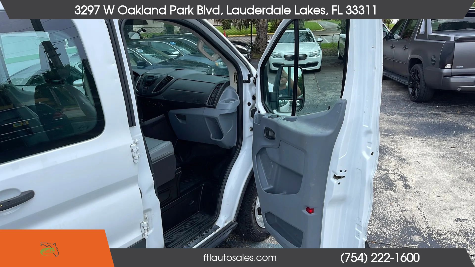 Used 2015 Ford Transit 150 130 Low Roof w/ Exterior Upgrade Package RWD image 24