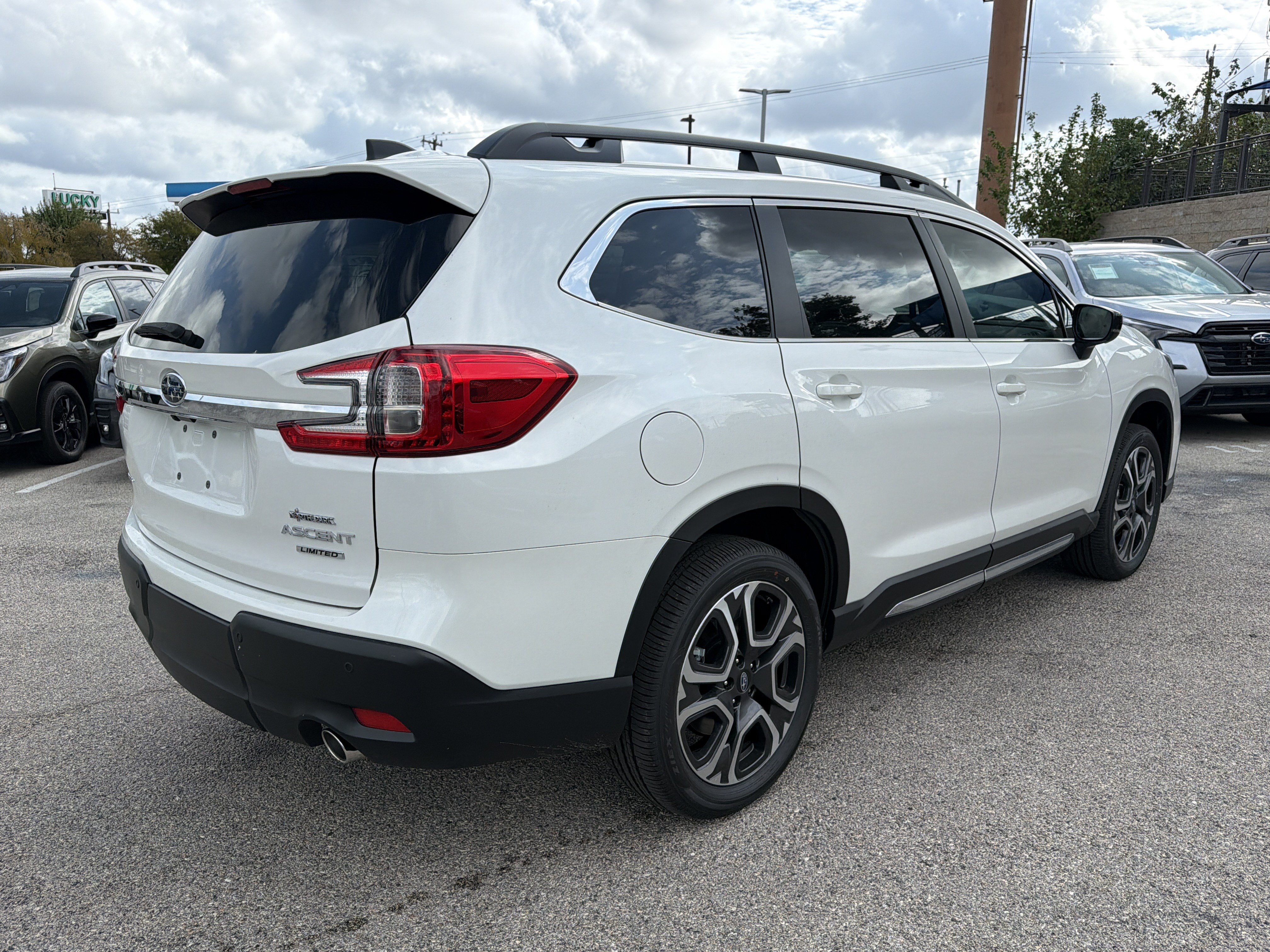 New 2027 Subaru Ascent Limited AWD/4WD image 3