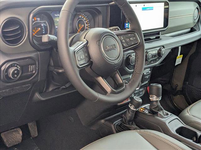 New 2026 Jeep Gladiator Mojave video 3