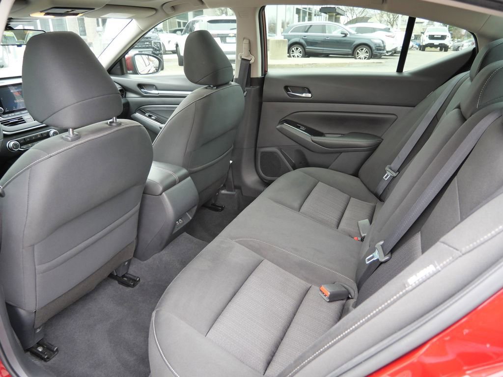 Used 2021 Nissan Altima 2.5 SV w/ SV Premium Package FWD image 25