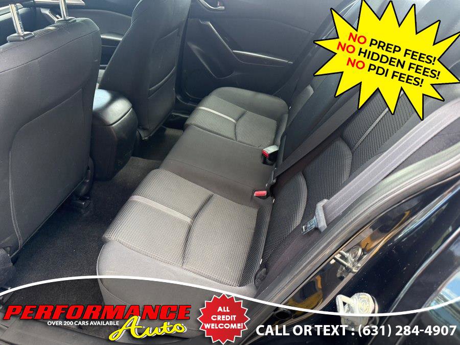 Used 2017 MAZDA MAZDA3 Sport w/ Preferred Equipment Package FWD image 9