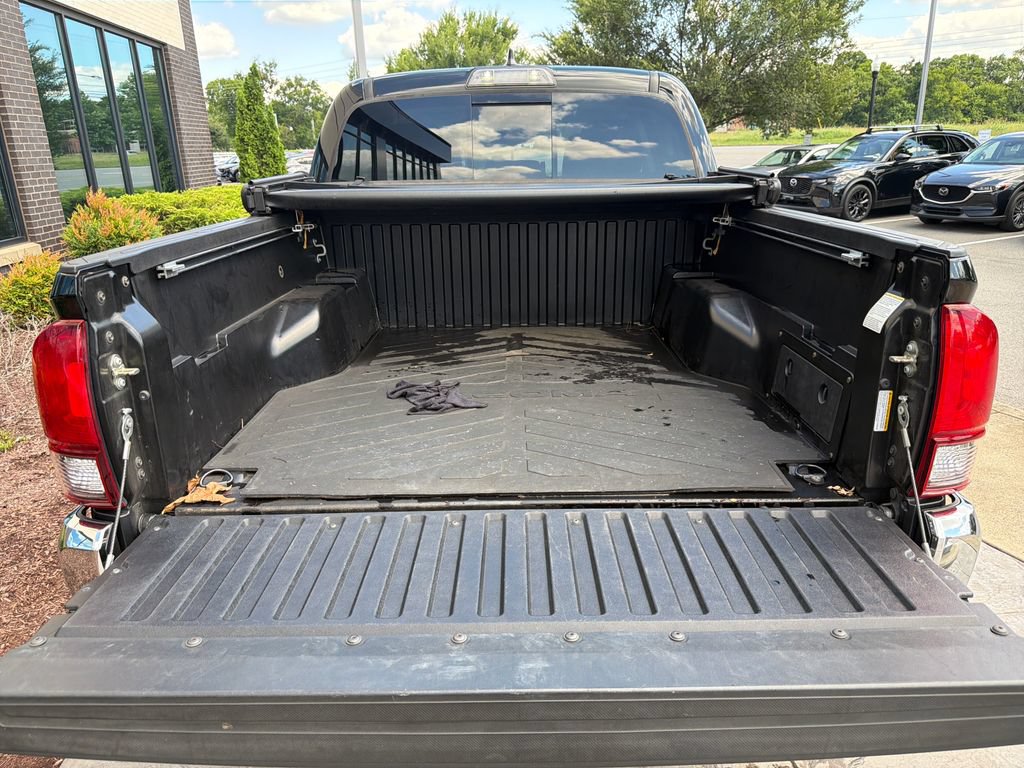 Used 2019 Toyota Tacoma SR5 RWD image 31