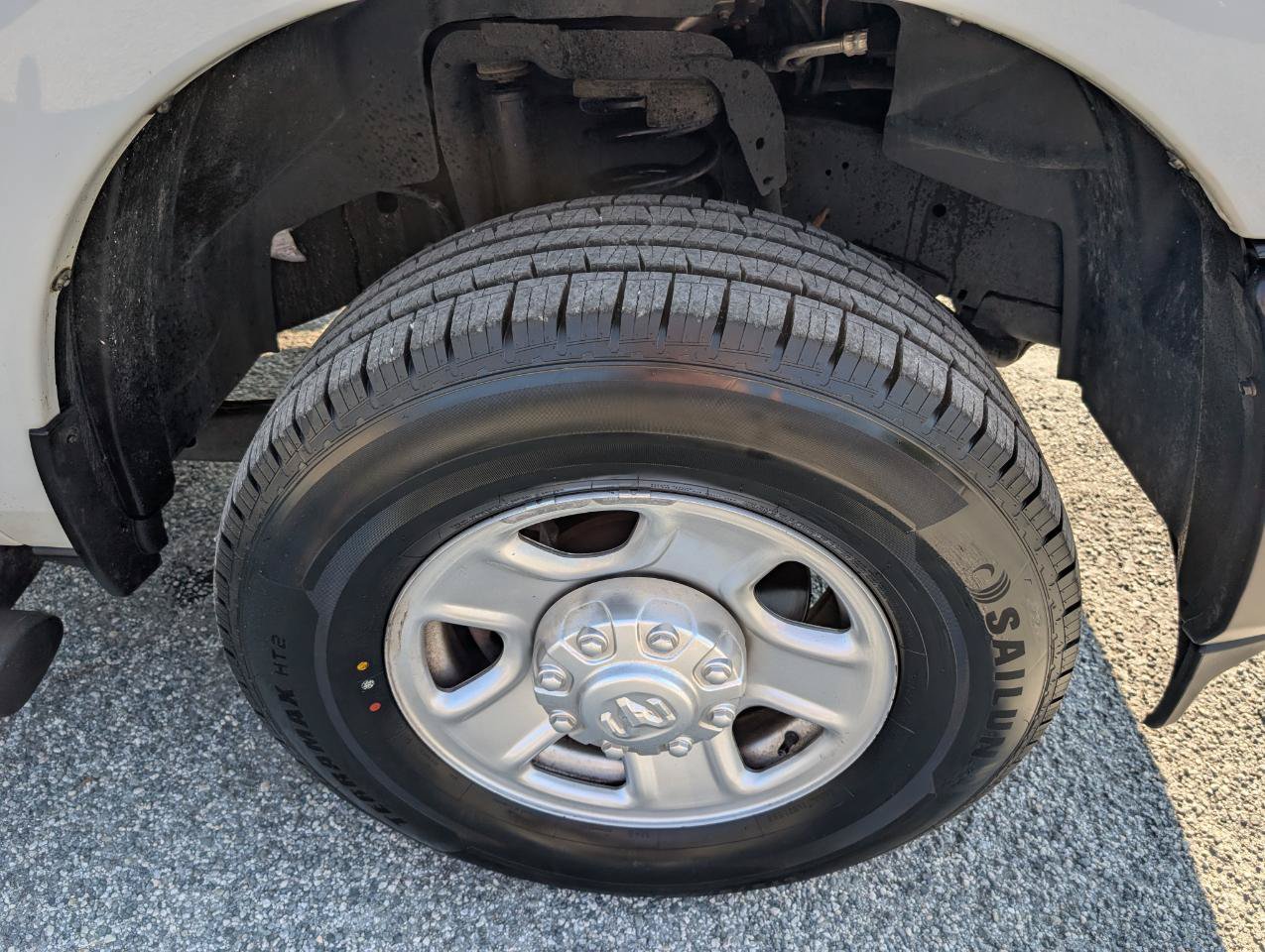Used 2024 RAM 2500 Tradesman w/ Protection Group AWD/4WD image 4