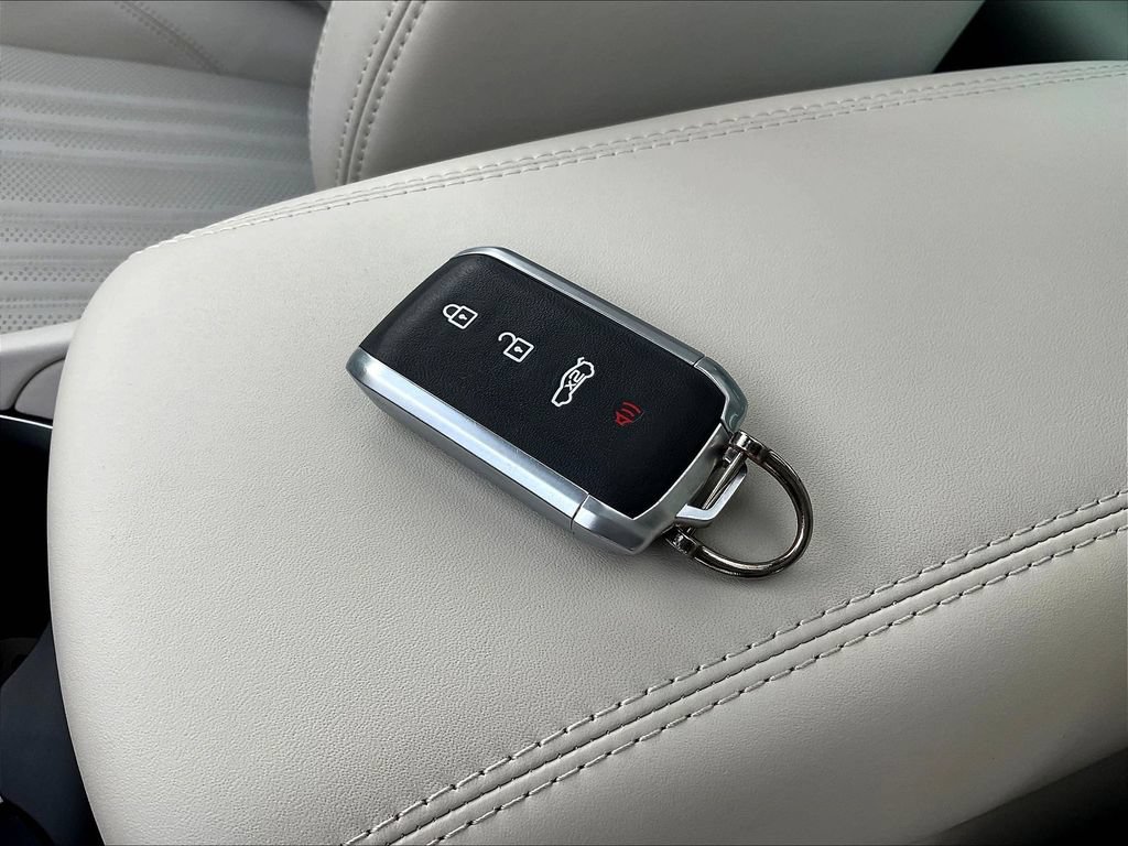 Used 2023 Maserati Grecale Modena AWD/4WD image 35