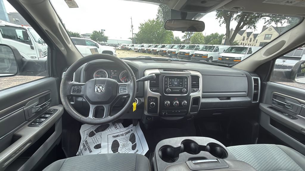 Used 2018 RAM 3500 SLT AWD/4WD image 9