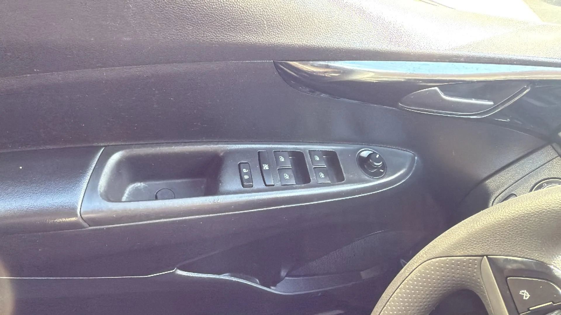 Used 2019 Chevrolet Spark LT image 22