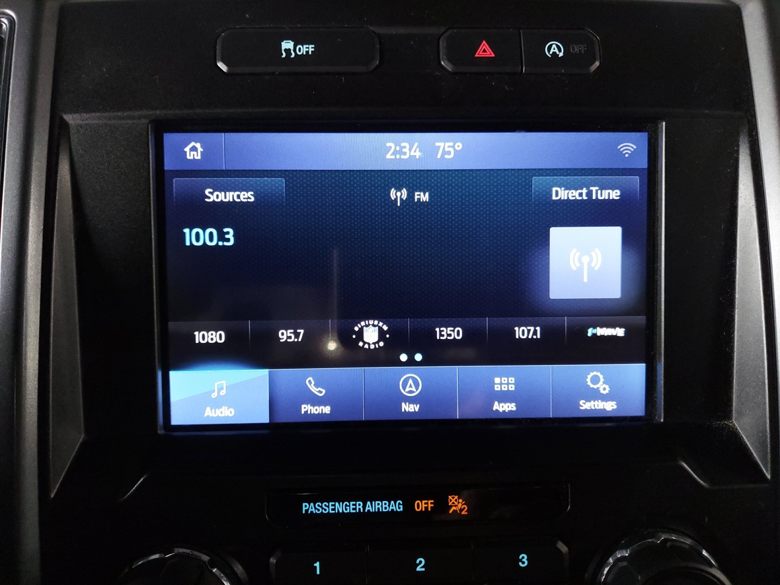 Used 2020 Ford F150 XLT w/ Equipment Group 302A Luxury AWD/4WD image 17
