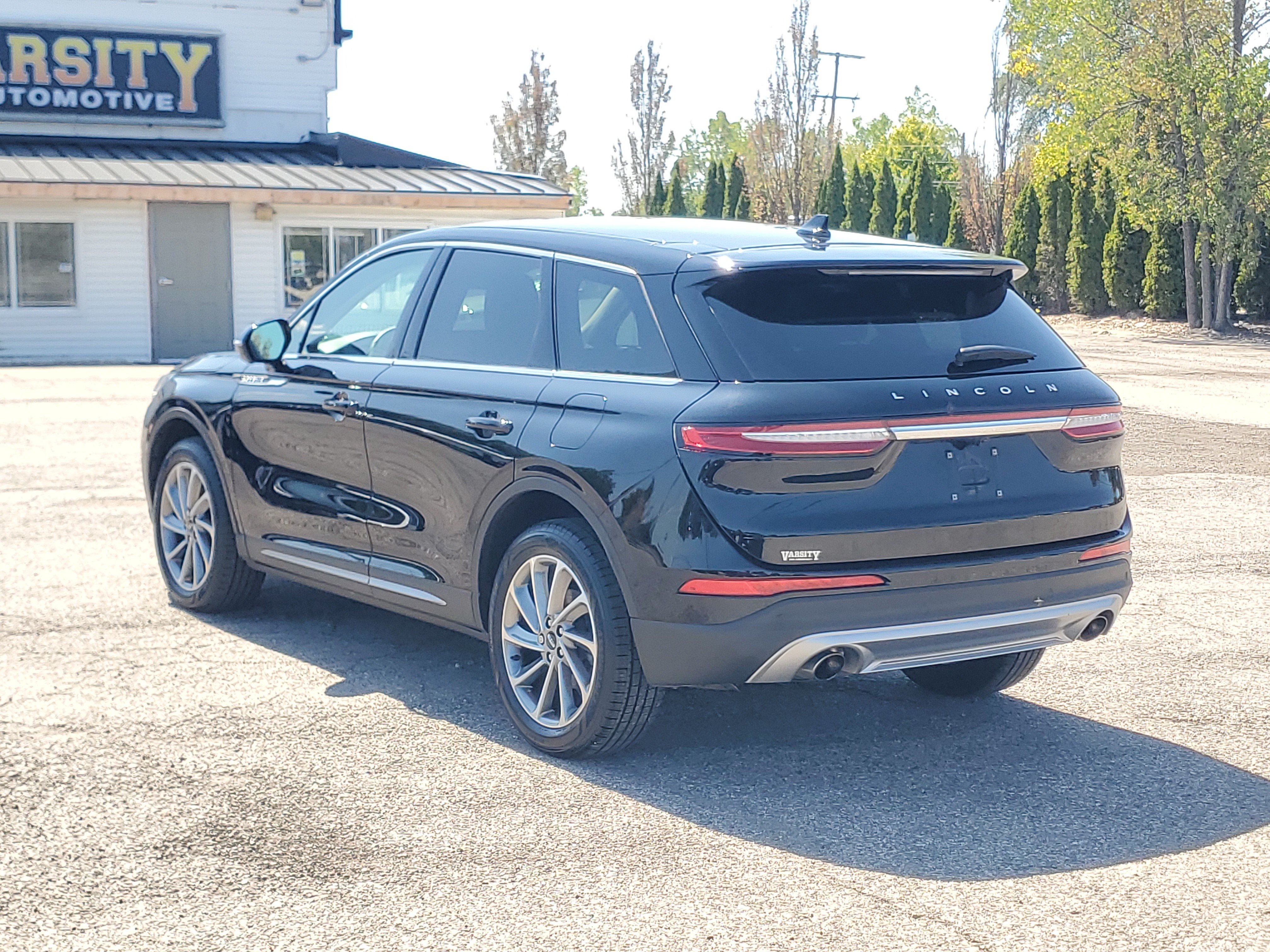 Certified 2024 Lincoln Corsair AWD w/ Equipment Group 101A image 4