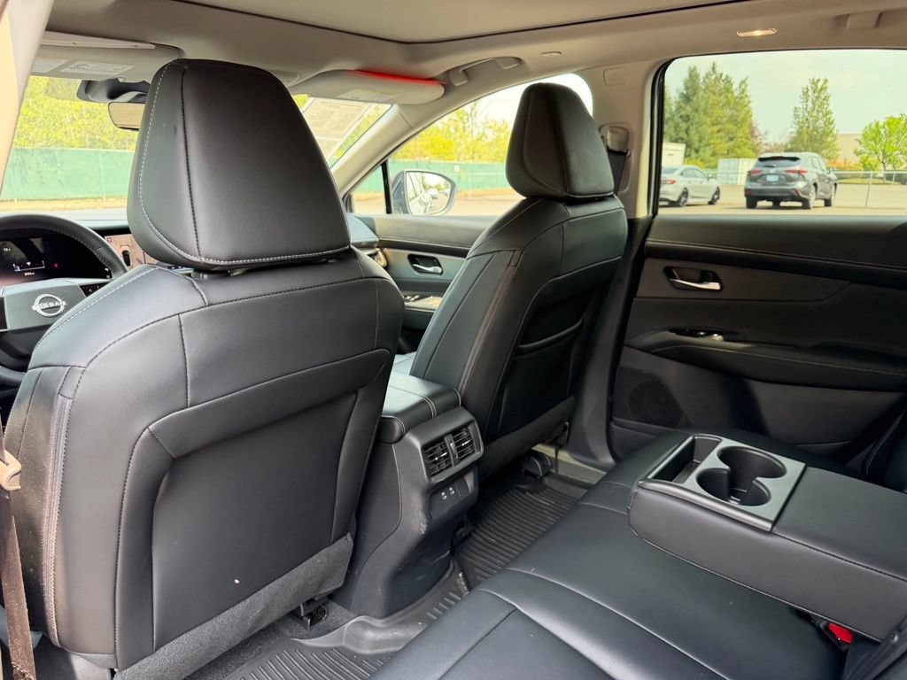 Used 2025 Nissan Murano SL w/ Cargo Package AWD/4WD image 33