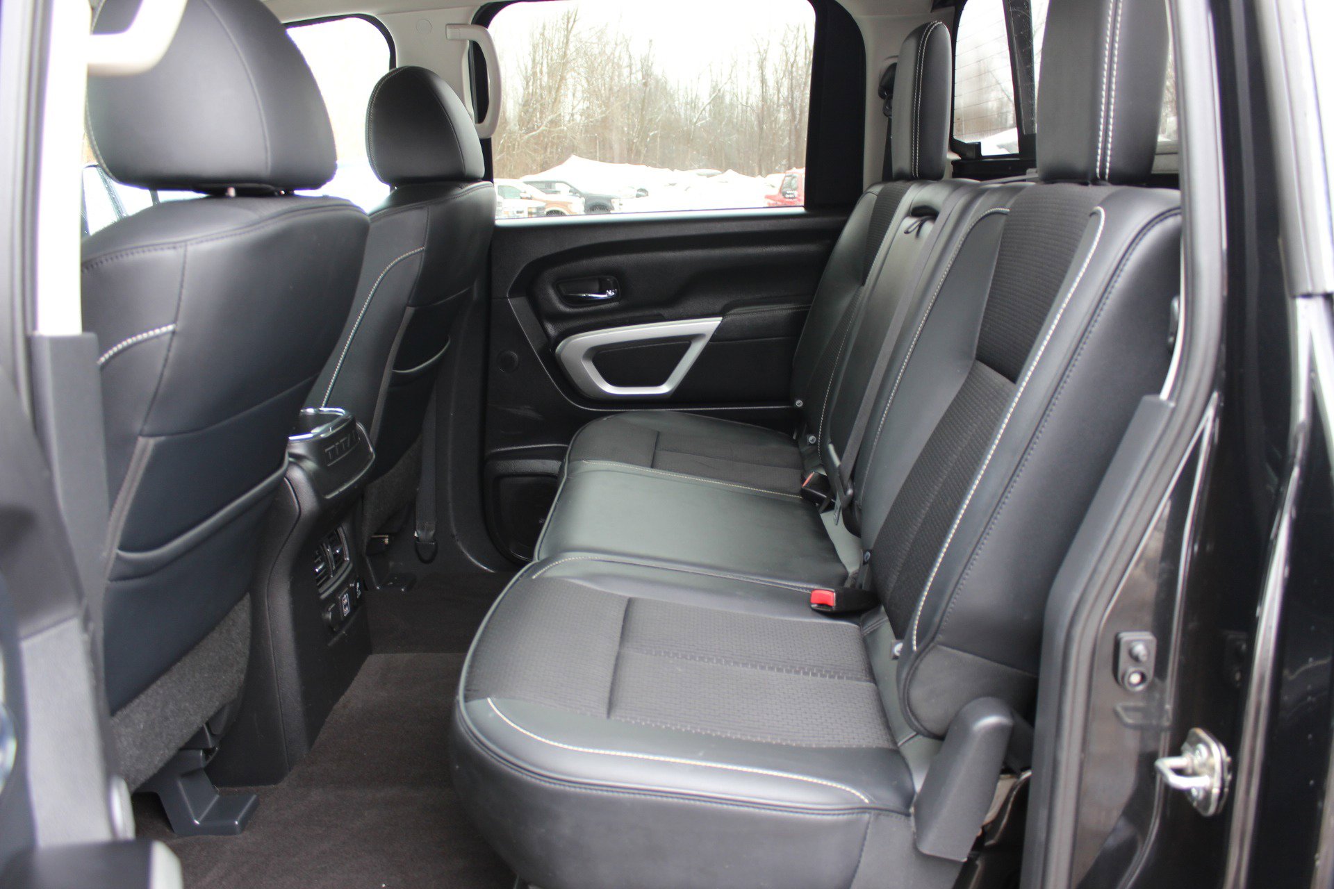 Used 2019 Nissan Titan PRO-4X w/ Pro-4x Utility Package image 35