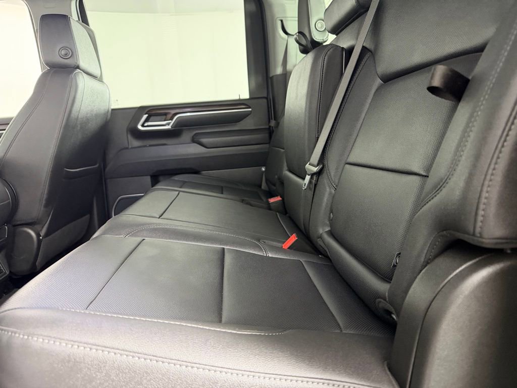 Used 2025 GMC Sierra 3500 SLT AWD/4WD image 26