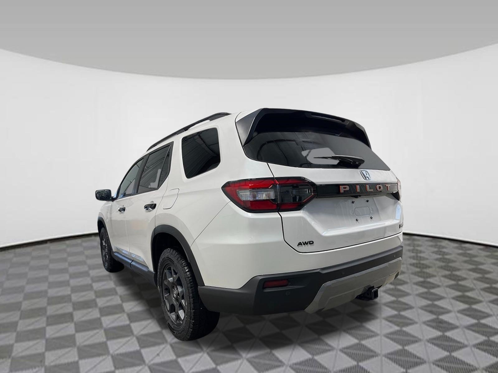 New 2026 Honda Pilot TrailSport image 4