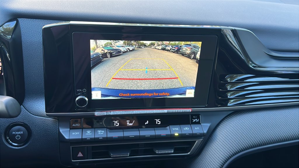 Certified 2026 Toyota Camry Hybrid FWD image 16