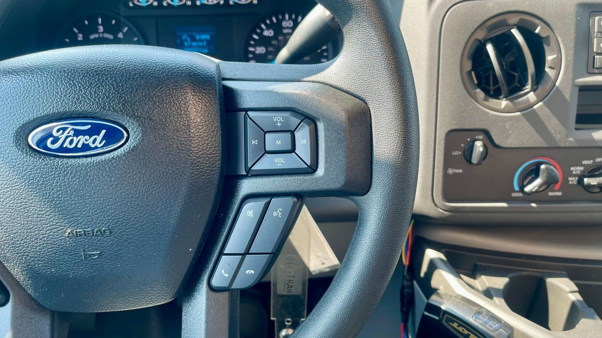 New 2024 Ford E-350 and Econoline 350 Super Duty w/ Power Windows & Locks Group RWD image 28