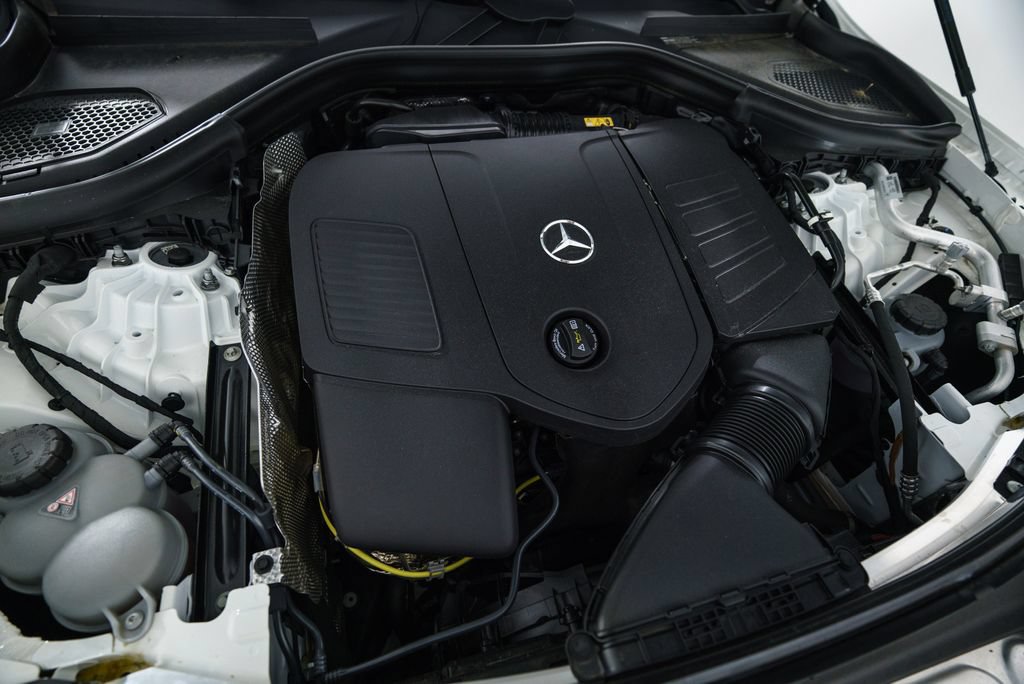 Certified 2025 Mercedes-Benz GLC 300 4MATIC image 38