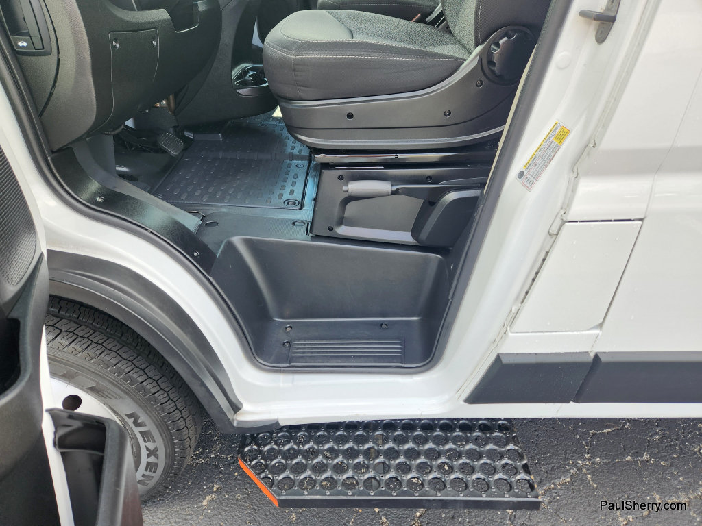 Used 2021 RAM ProMaster 2500 w/ Premium Appearance Group FWD image 56