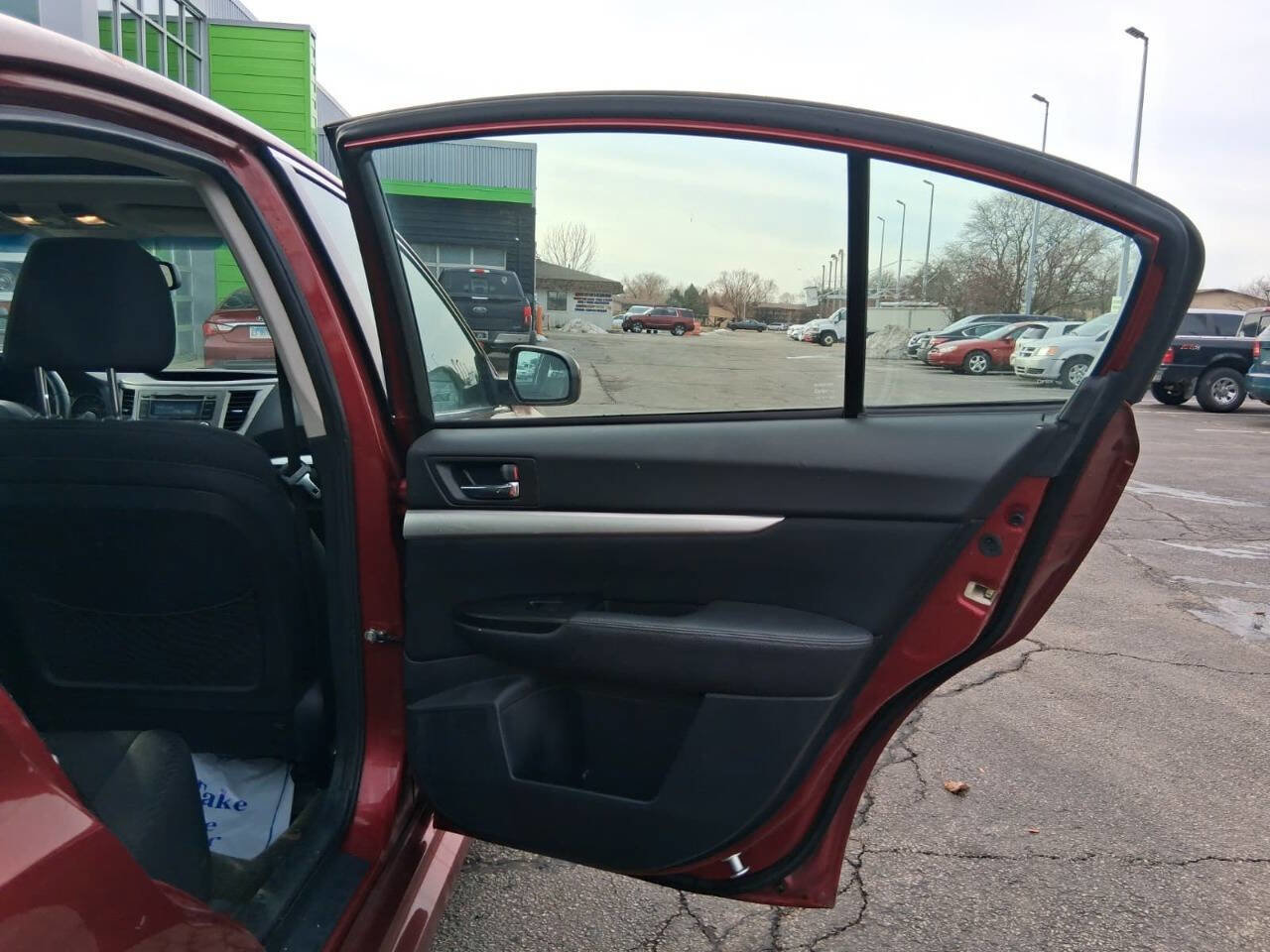 Used 2012 Subaru Legacy 2.5i Premium w/ All-Weather Pkg + Moonroof AWD/4WD image 9