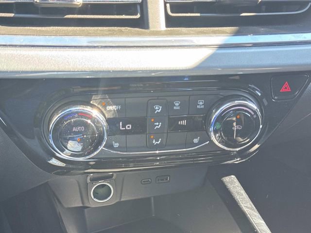 Certified 2024 Chevrolet Trax LT w/ Driver Confidence Package image 28