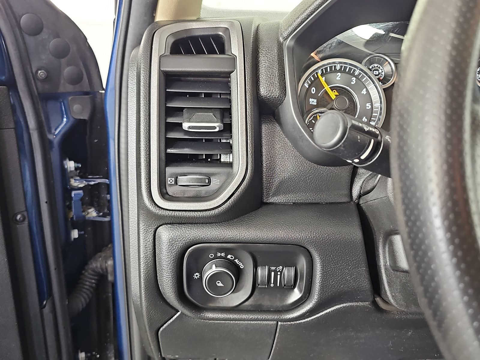 Used 2020 RAM 2500 Tradesman AWD/4WD image 23