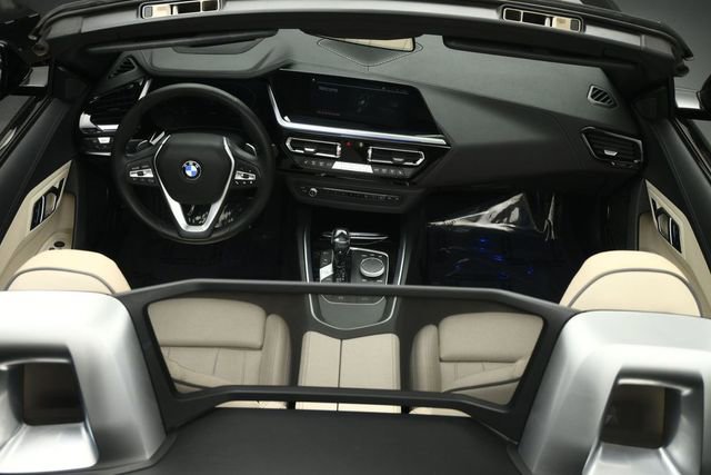 Used 2019 BMW Z4 sDrive30i w/ Premium Package RWD image 5