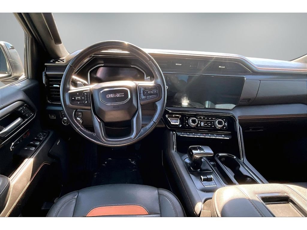 Used 2022 GMC Sierra 1500 AT4 w/ AT4 Premium Package AWD/4WD image 9