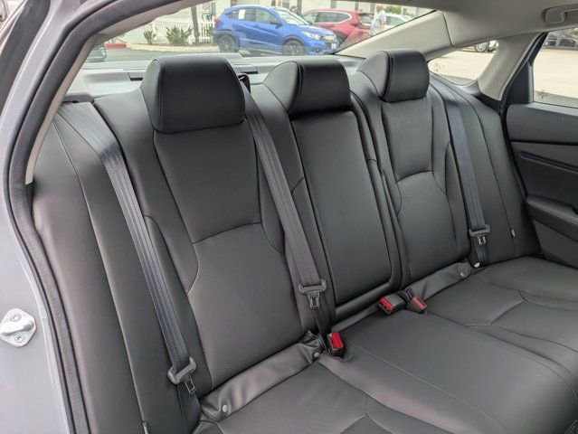 Used 2023 Honda Accord Touring image 32