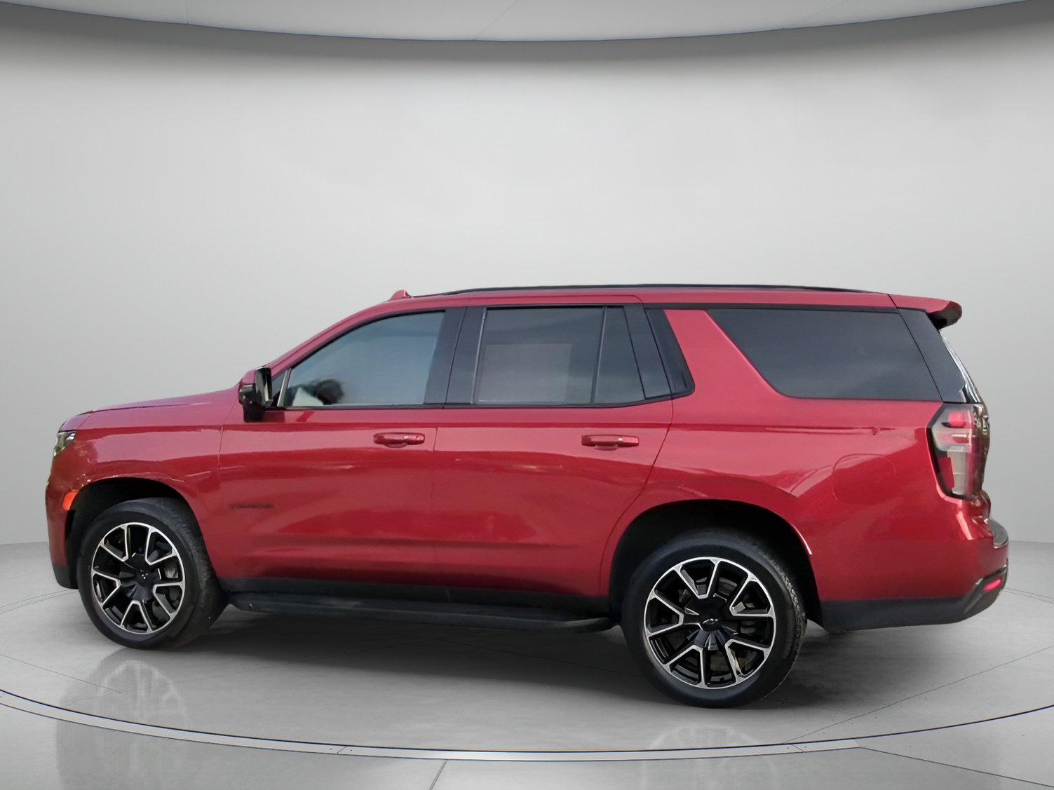Used 2024 Chevrolet Tahoe RST w/ Luxury Package RWD image 18