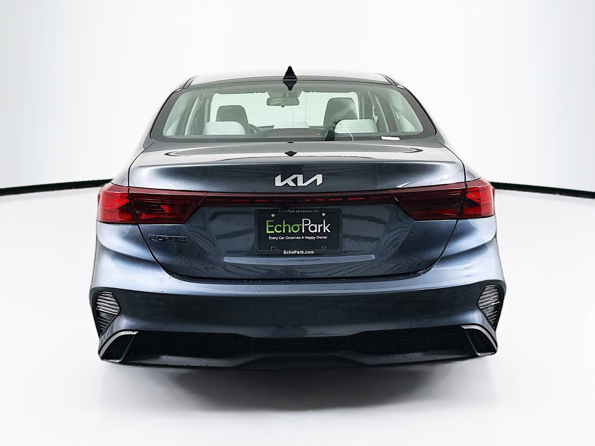 Used 2022 Kia Forte LXS image 7