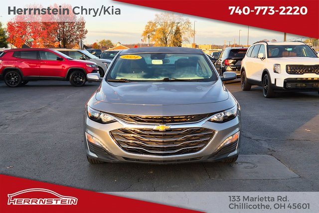 Used 2024 Chevrolet Malibu LT image 2
